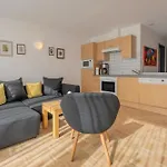 Carolines Warth - Bergblick, Terrasse, 2 Min Fussweg Bis Skilift & Tiefgarage - Ideal Fuer Familien Und Naturverbundene Paare Apartament Warth (Vorarlberg)