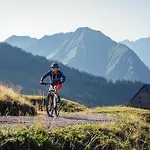 Carolines Warth - Bergblick, Terrasse, 2 Min Fussweg Bis Skilift & Tiefgarage - Ideal Fuer Familien Und Naturverbundene Paare Apartament Warth (Vorarlberg)