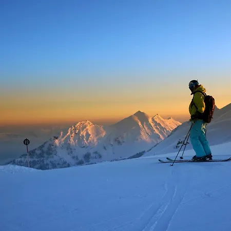 Carolines Warth - Bergblick, Terrasse, 2 Min Fussweg Bis Skilift & Tiefgarage - Ideal Fuer Familien Und Naturverbundene Paare Apartment