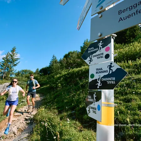 Carolines Warth - Bergblick, Terrasse, 2 Min Fussweg Bis Skilift & Tiefgarage - Ideal Fuer Familien Und Naturverbundene Paare