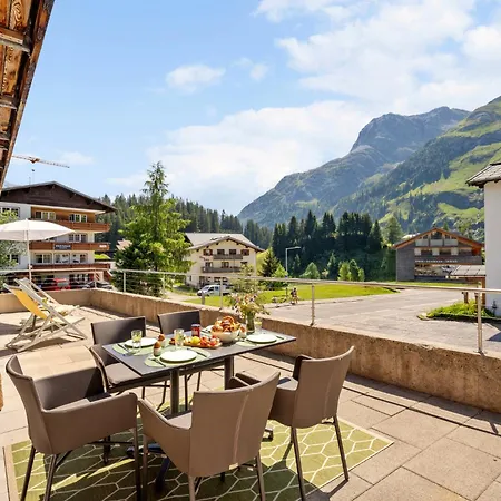 Carolines Warth - Bergblick, Terrasse, 2 Min Fussweg Bis Skilift & Tiefgarage - Ideal Fuer Familien Und Naturverbundene Paare Warth (Vorarlberg)