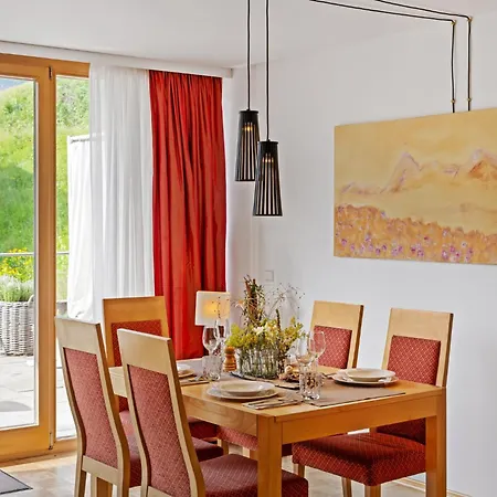 Carolines Warth - Bergblick, Terrasse, 2 Min Fussweg Bis Skilift & Tiefgarage - Ideal Fuer Familien Und Naturverbundene Paare Warth (Vorarlberg)