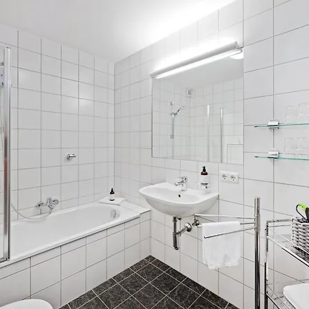 Carolines Warth - Bergblick, Terrasse, 2 Min Fussweg Bis Skilift & Tiefgarage - Ideal Fuer Familien Und Naturverbundene Paare * Warth (Vorarlberg)